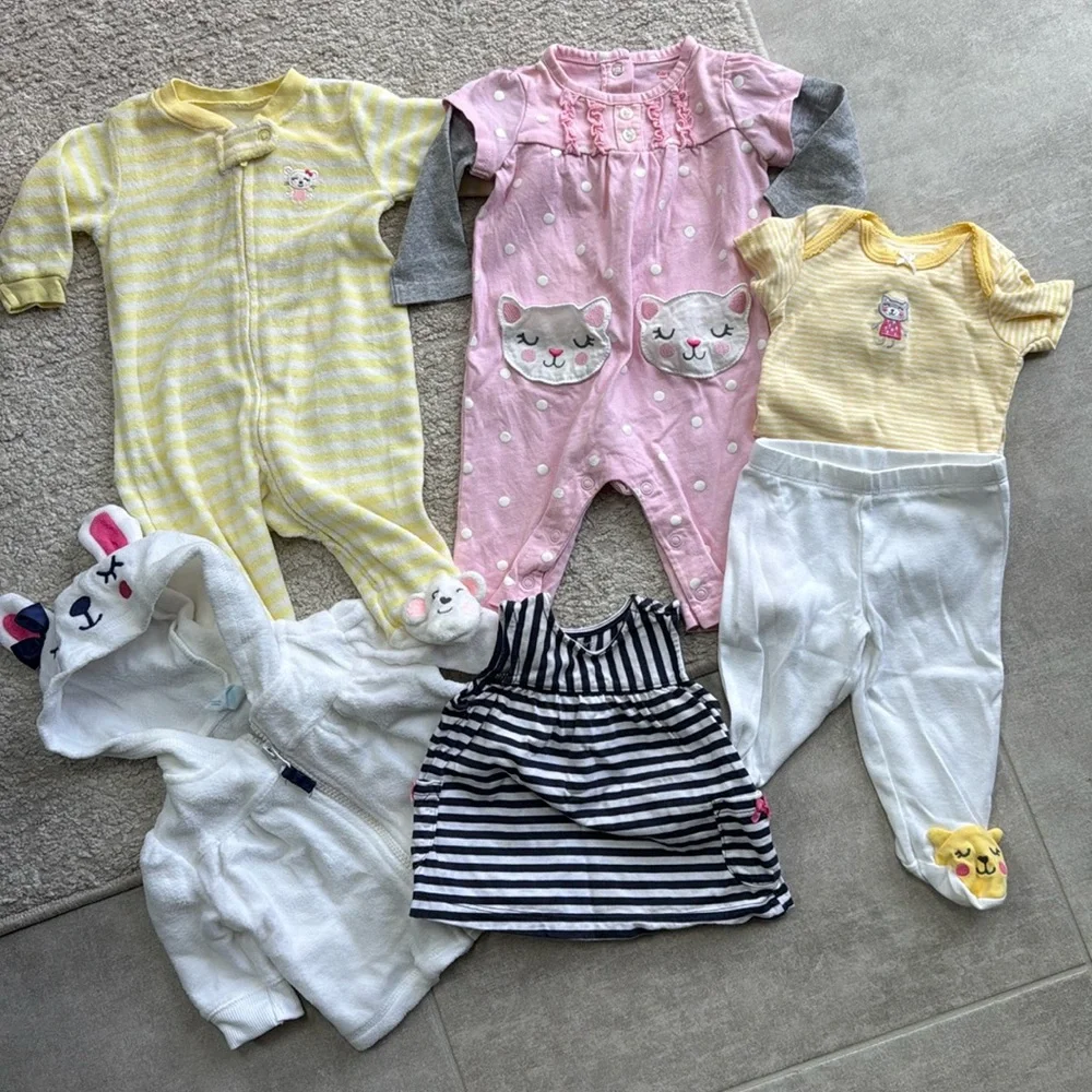 6 Piece Girl's Carter's, Old Navy Tops and Bottoms Bundle - Size 3-6 Months